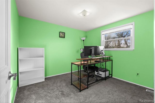 5686 Stratford Drive, West Bloomfield, MI 48322