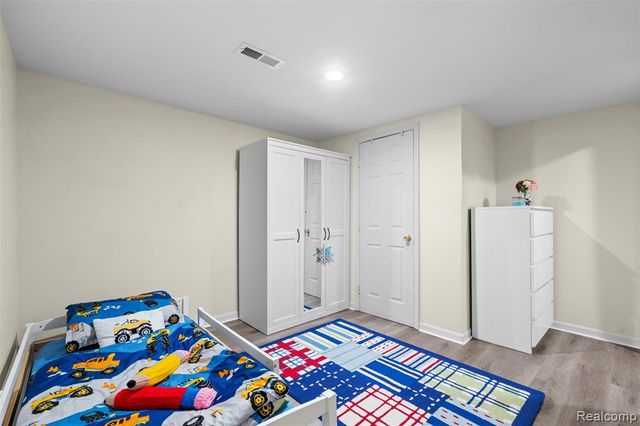 5686 Stratford Drive, West Bloomfield, MI 48322