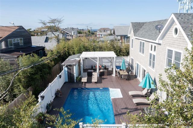 807 Evergreen Walk, Ocean Beach, NY 11770