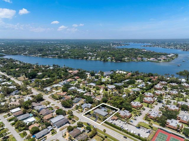 5103 Center Street, Jupiter, FL 33458