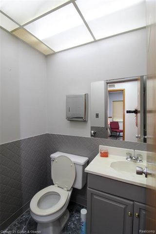 22190 Garrison Street, Dearborn, MI 48124