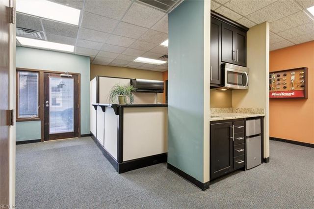 732 Thimble Shoals Blvd Ste 105, Newport News, VA 23606
