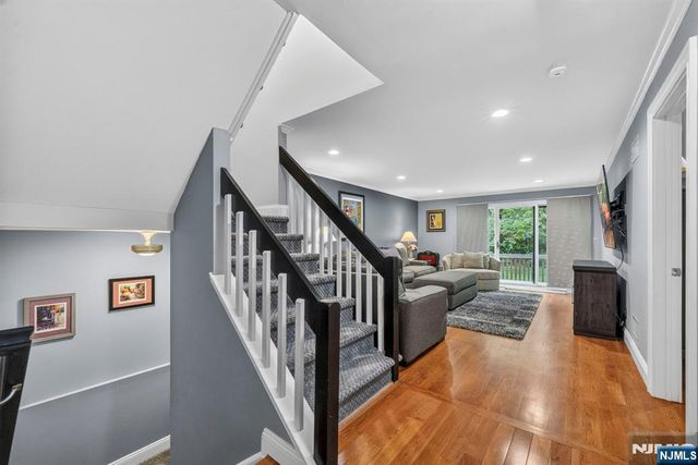 69 Peach Hill Court, Ramsey, NJ 07446