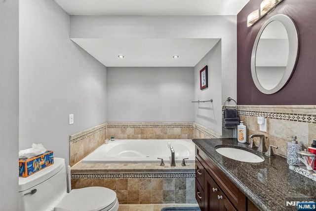 69 Peach Hill Court, Ramsey, NJ 07446