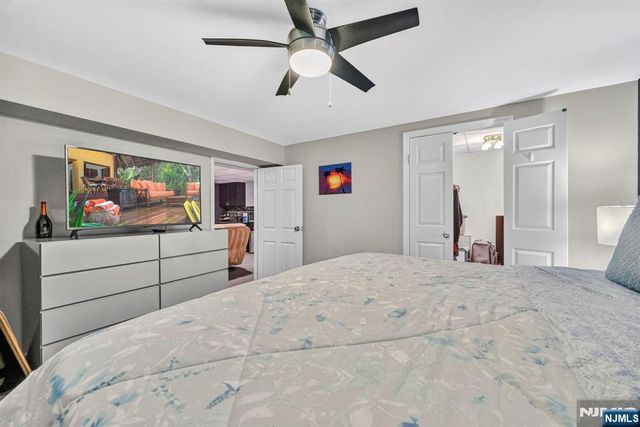 69 Peach Hill Court, Ramsey, NJ 07446