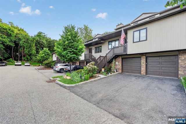 69 Peach Hill Court, Ramsey, NJ 07446