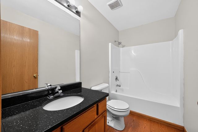 1301 Brookfield Drive, Plainfield, IL 60586