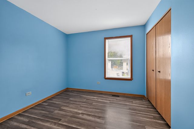 1301 Brookfield Drive, Plainfield, IL 60586