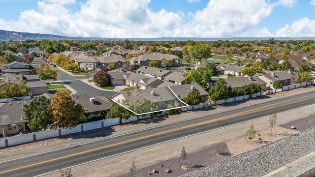 2498 Lake Park Ct Unit B, Grand Junction, CO 81505