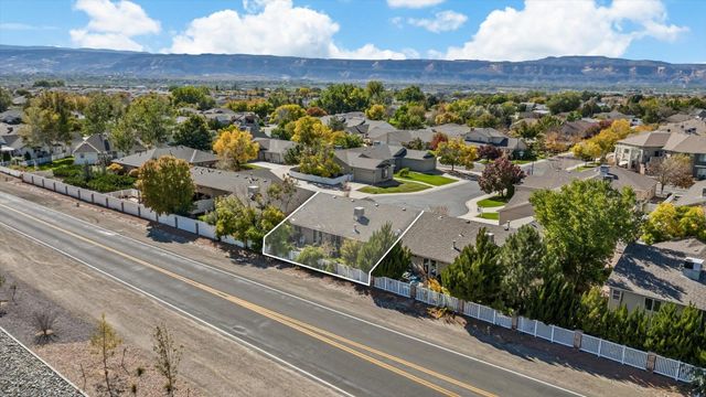 2498 Lake Park Ct Unit B, Grand Junction, CO 81505