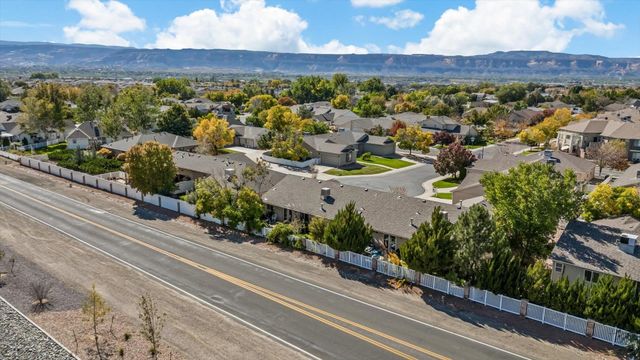 2498 Lake Park Ct Unit B, Grand Junction, CO 81505