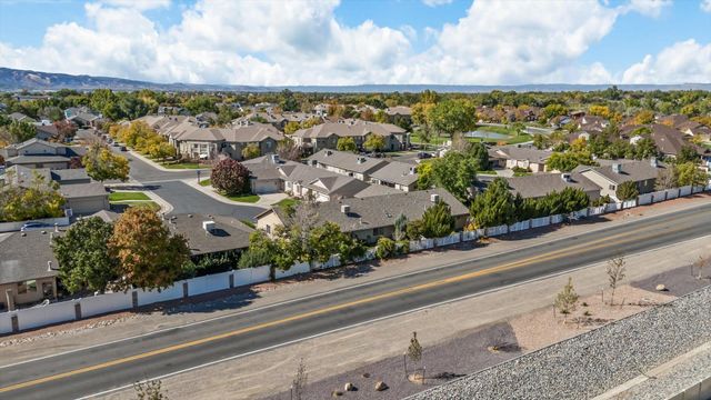 2498 Lake Park Ct Unit B, Grand Junction, CO 81505