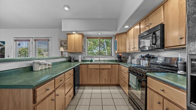 2498 Lake Park Ct Unit B, Grand Junction, CO 81505