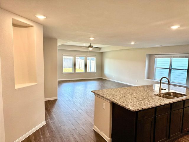 5322 Briana Dee Drive, Rosharon, TX 77583