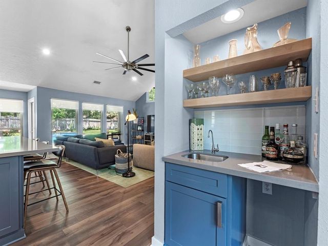 42 Huntsmans Horn Circle, Spring, TX 77380