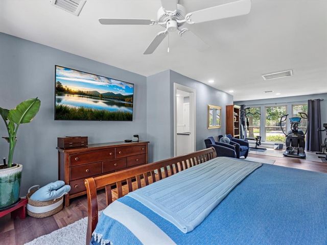 42 Huntsmans Horn Circle, Spring, TX 77380