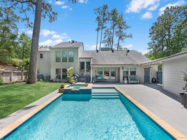 42 Huntsmans Horn Circle, Spring, TX 77380