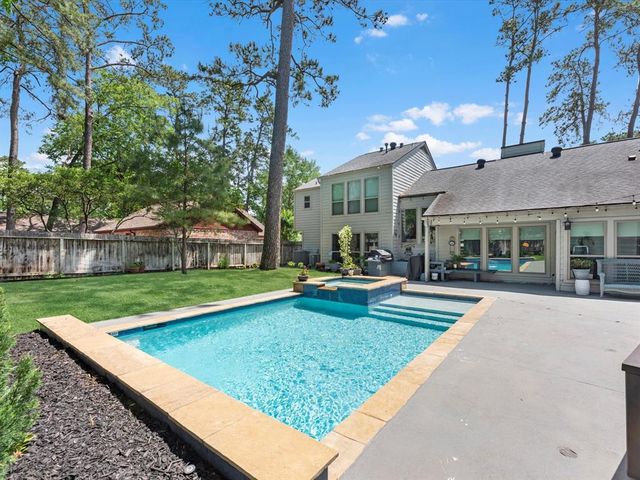 42 Huntsmans Horn Circle, Spring, TX 77380