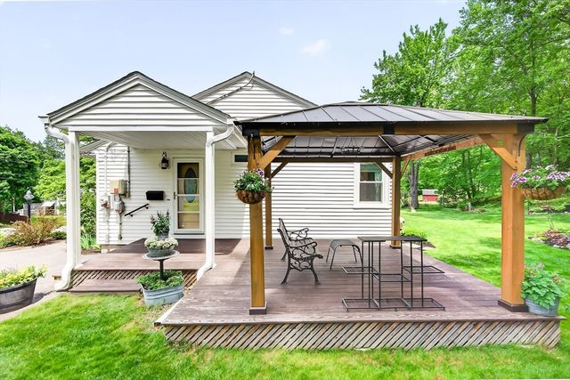 17 Capt Peter Simpson Road, Millbury, MA 01527