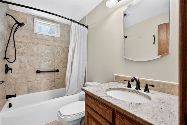 17 Capt Peter Simpson Road, Millbury, MA 01527