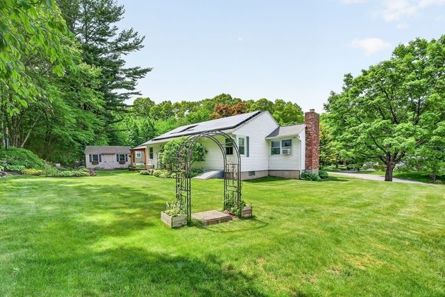 17 Capt Peter Simpson Road, Millbury, MA 01527
