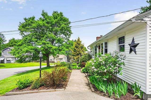 17 Capt Peter Simpson Road, Millbury, MA 01527
