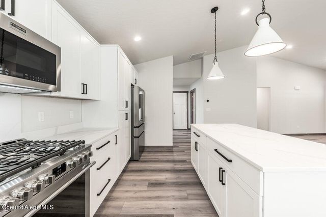 11811 N Railway AVE, Rathdrum, ID 83858