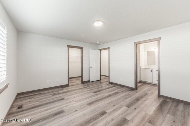 11811 N Railway AVE, Rathdrum, ID 83858