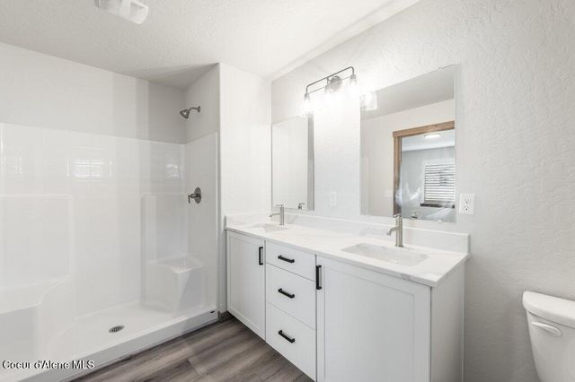 11811 N Railway AVE, Rathdrum, ID 83858