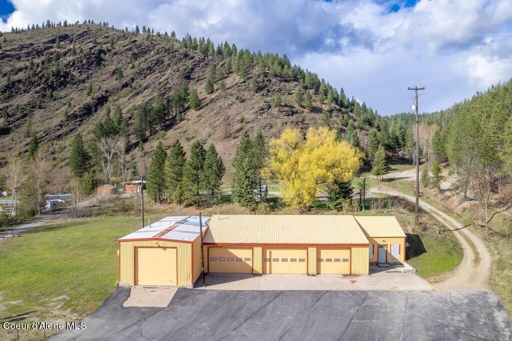 51791 Silver Valley Rd, Kellogg, ID 83837