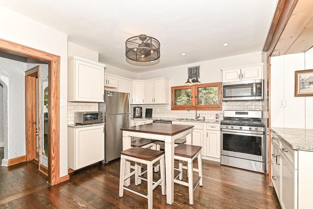 30406 Forest DRIVE, Burlington, WI 53105