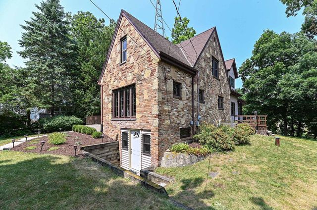 30406 Forest DRIVE, Burlington, WI 53105