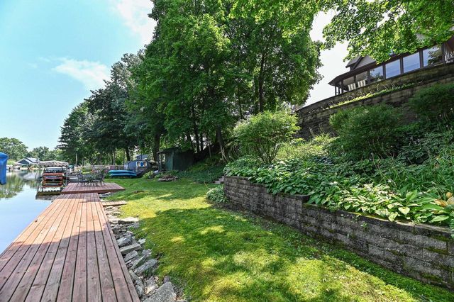 30406 Forest DRIVE, Burlington, WI 53105
