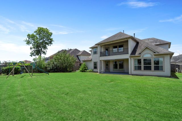 5711 Clouds Creek Lane, Sugar Land, TX 77479
