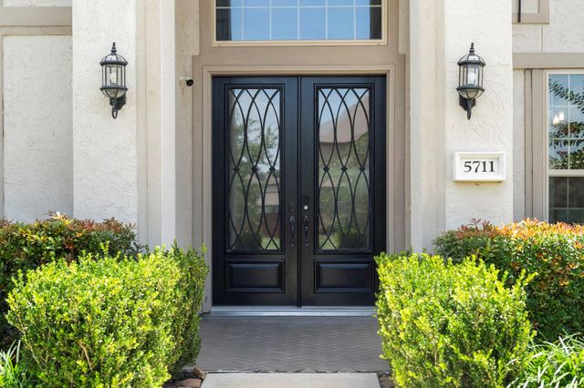 5711 Clouds Creek Lane, Sugar Land, TX 77479