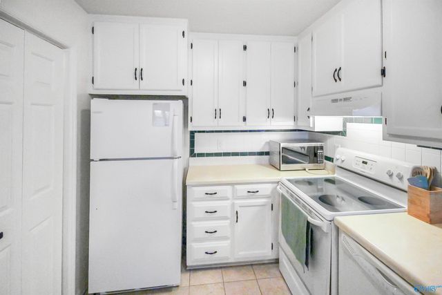 2132 Belle Grove Drive SW 2132, Huntsville, AL 35802