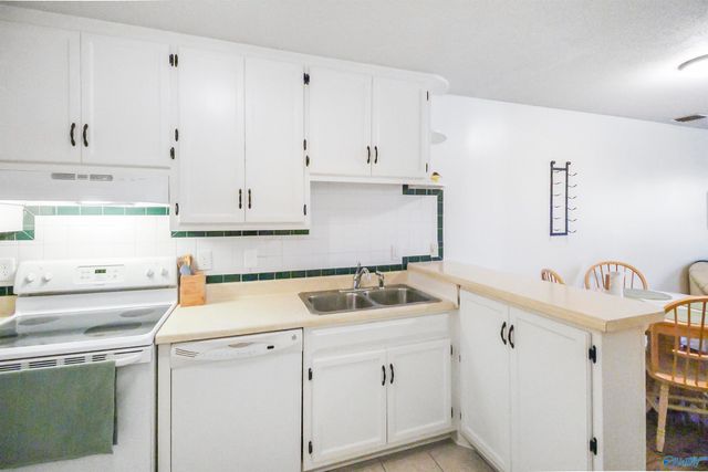 2132 Belle Grove Drive SW 2132, Huntsville, AL 35802