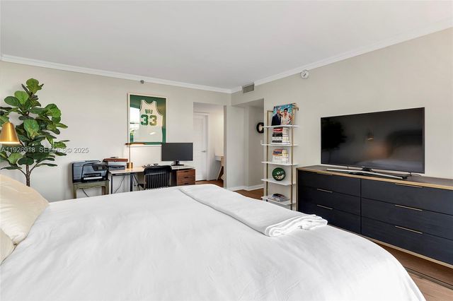 9 Island Ave 415, Miami Beach, FL 33139