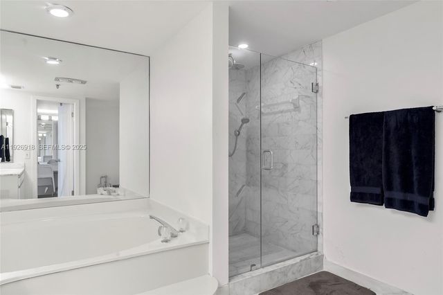 9 Island Ave 415, Miami Beach, FL 33139