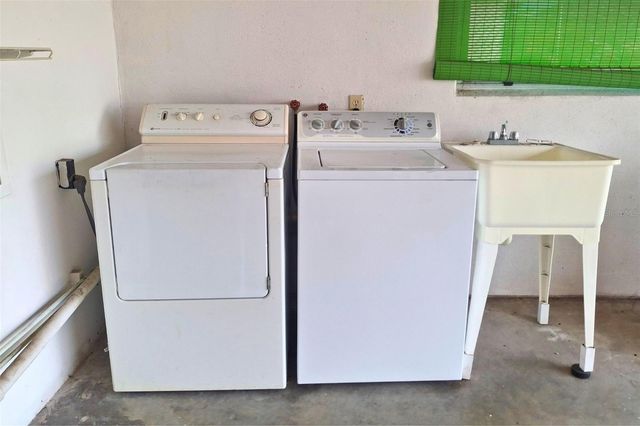 3280 MCMATH DRIVE, Palm Harbor, FL 34684