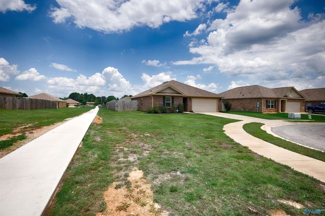 119 Oliver Court, Hazel Green, AL 35750