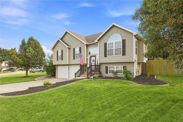 1319 NE 105th Terrace, Kansas City, MO 64155