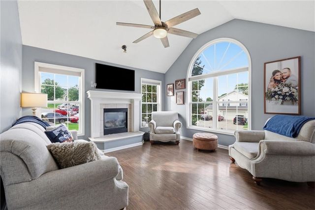 1319 NE 105th Terrace, Kansas City, MO 64155