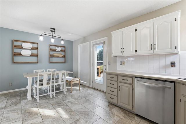 1319 NE 105th Terrace, Kansas City, MO 64155