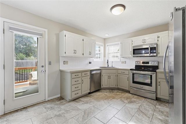 1319 NE 105th Terrace, Kansas City, MO 64155