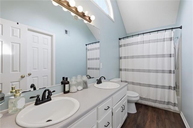 1319 NE 105th Terrace, Kansas City, MO 64155