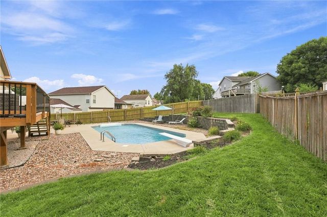 1319 NE 105th Terrace, Kansas City, MO 64155
