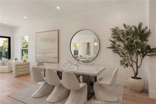 2187 Meyer Place, Costa Mesa, CA 92627