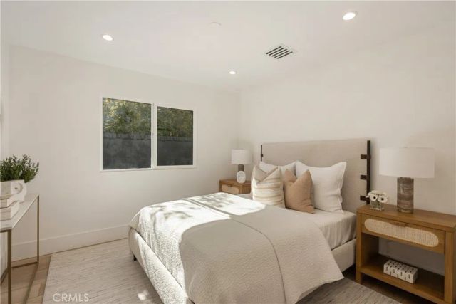 2187 Meyer Place, Costa Mesa, CA 92627