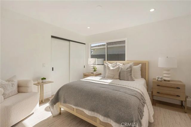 2187 Meyer Place, Costa Mesa, CA 92627